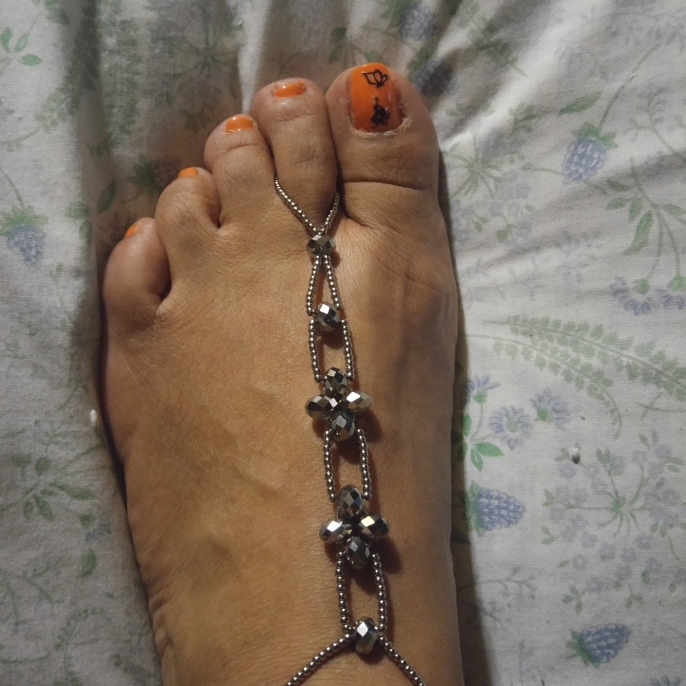 Footless sandals